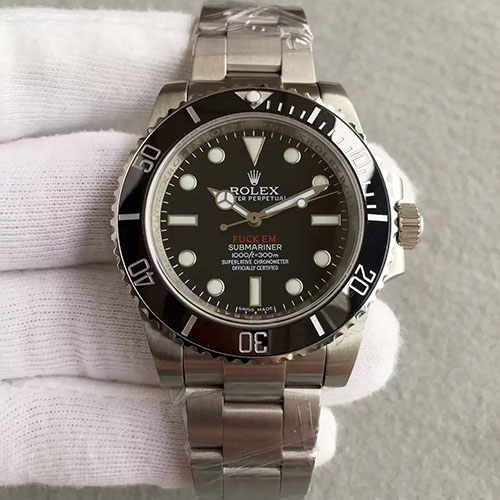 勞力士 Rolex 訂制版Submariner 美國殿堂級街頭品牌Supreme與勞力士推出的此款腕錶