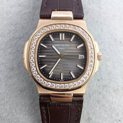百達翡麗 Patek Philippe 鸚鵡螺系列 搭載原版Cal.324SC機芯 最熱門的腕錶款式