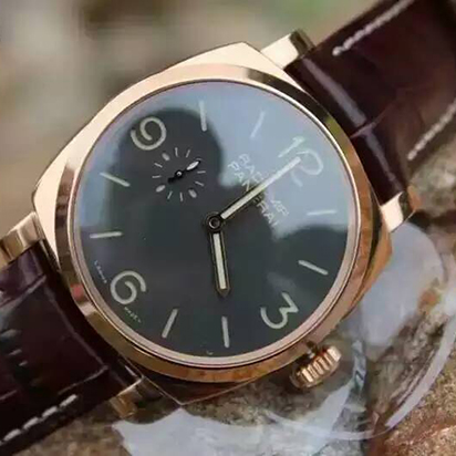 沛納海Pam513，藍寶石水晶加無色的抗反光塗層 18k玫瑰金鍍層錶殼 黑色錶盤