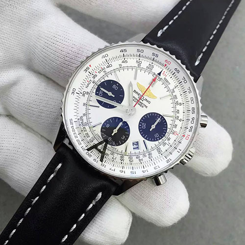 百年靈 Breitling 航空計時系列白殼白面 搭載7750機芯