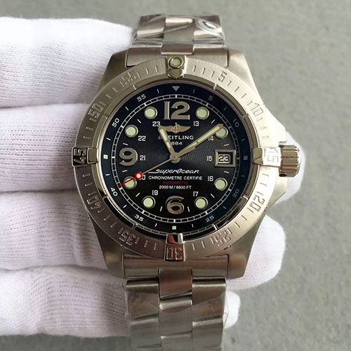 百年靈 breitling 超級海洋鋼魚系列三針黑面 搭載2824機芯