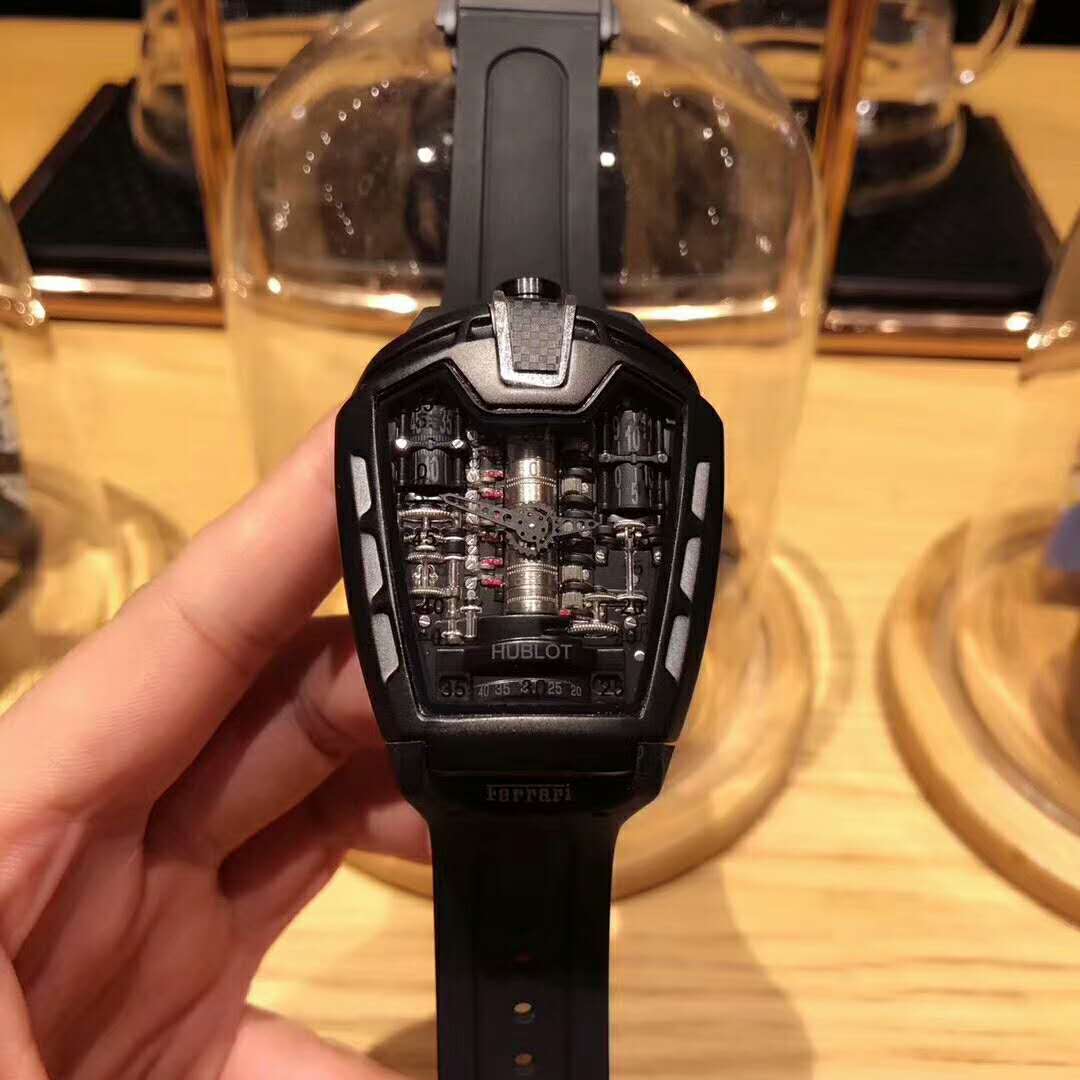 HUBLOT宇舶 法拉利六缸發動機 全球限量版 腕錶