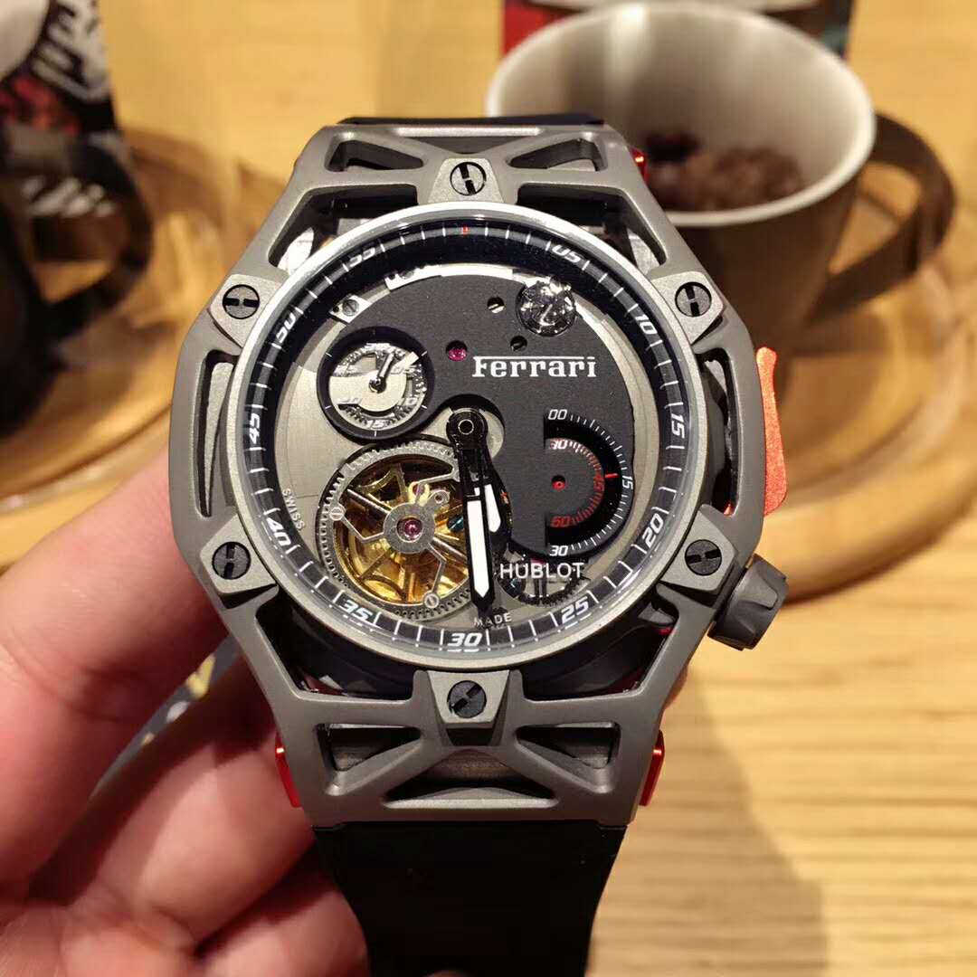 HUBLOT恒寶Techframe 法拉利70周年陀飛輪計時腕錶