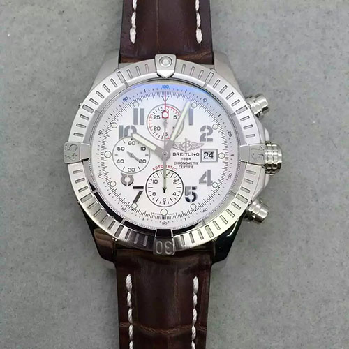 百年靈 Breitling 復仇者系列 搭載7750機芯 藍寶石玻璃