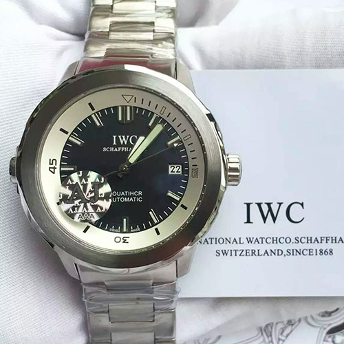 萬國 IWC 最具影響力的海洋系列 專柜39500 搭載原裝進口9015機芯 藍寶石水晶玻璃